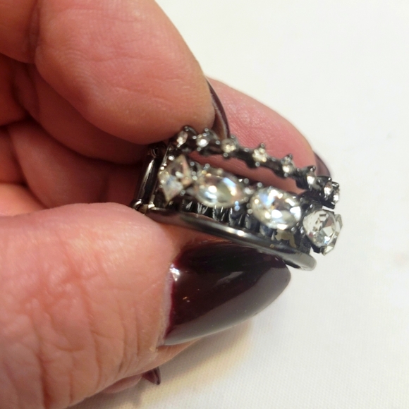 ❄️Statement Ring with Stretch Band - Picture 4 of 4